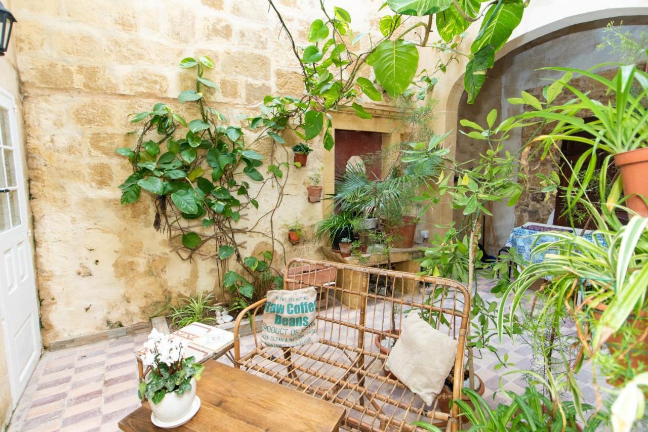 Maria Townhouse Heart Of Victoria B&B Экстерьер фото