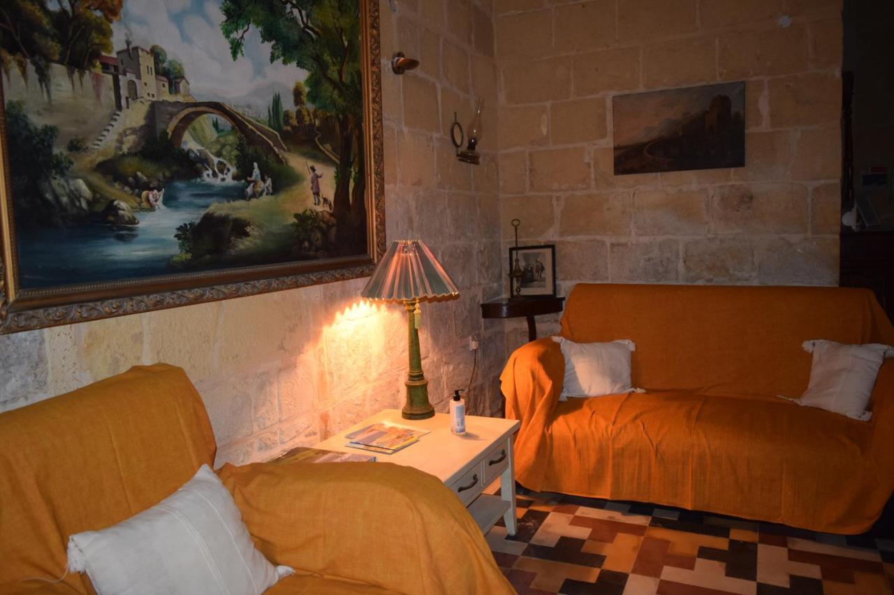 Maria Townhouse Heart Of Victoria B&B Экстерьер фото