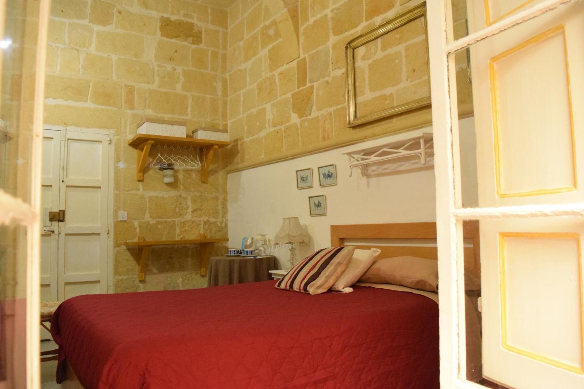 Maria Townhouse Heart Of Victoria B&B Экстерьер фото