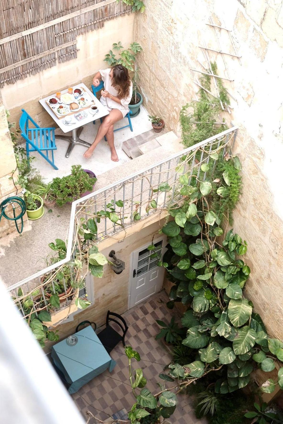 Maria Townhouse Heart Of Victoria B&B Экстерьер фото